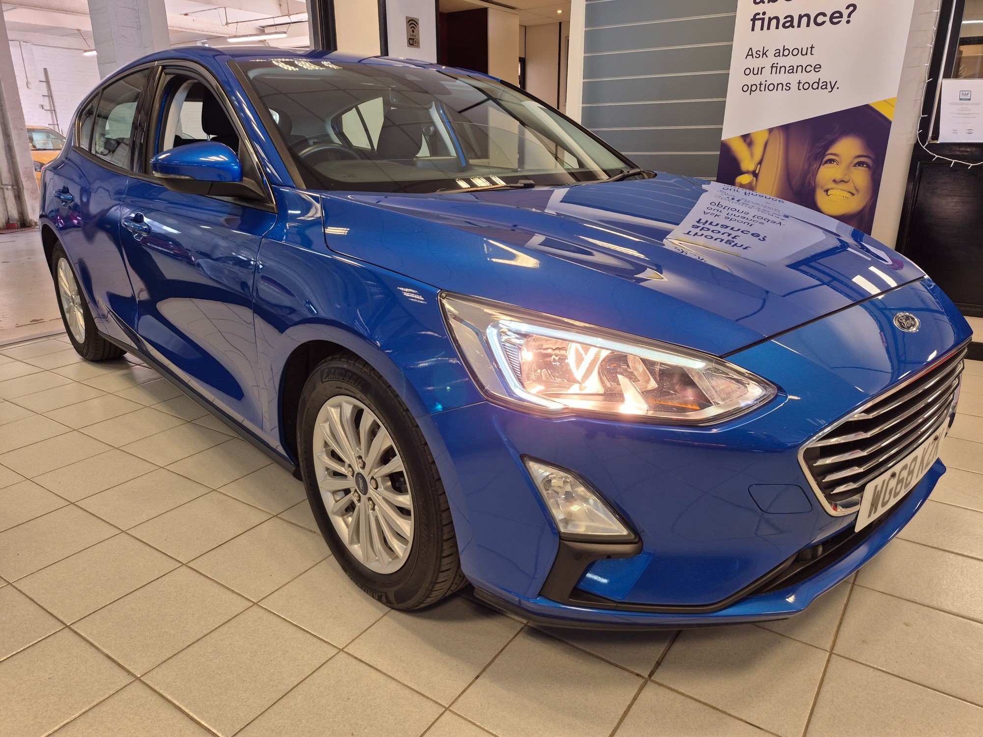 Ford Focus dealer public-web source image