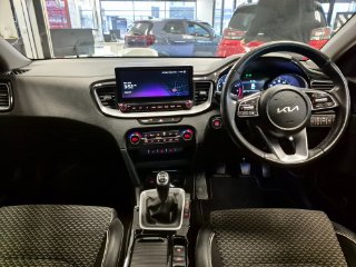 /photos/11568/442ba8a6-b0ce-4419-9335-1ca941ac2130_i320x240.jpg